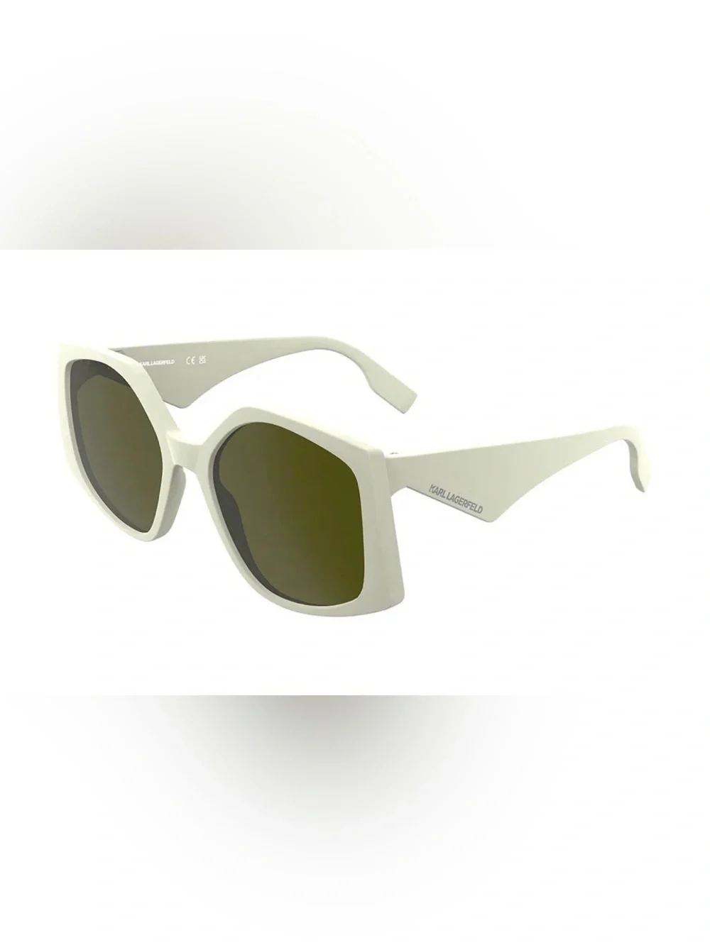 Karl Lagerfeld stylish women